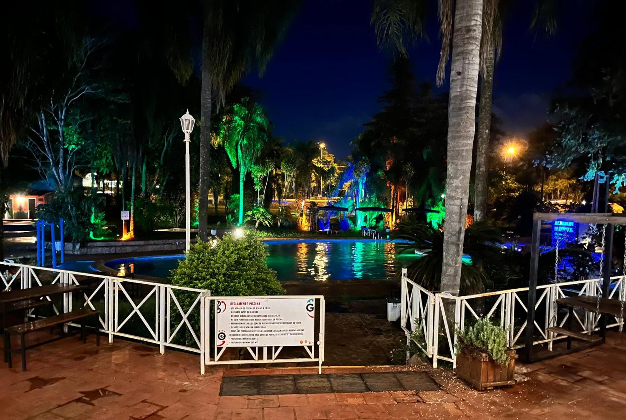 Beer Hotel Iguazu Puerto Iguazú Zewnętrze zdjęcie